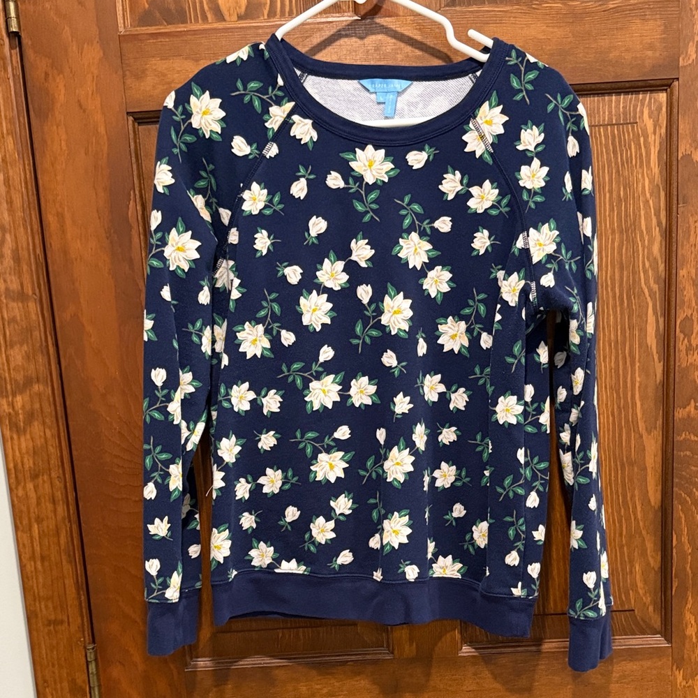 Draper James Navy and White sweatshirt Top
